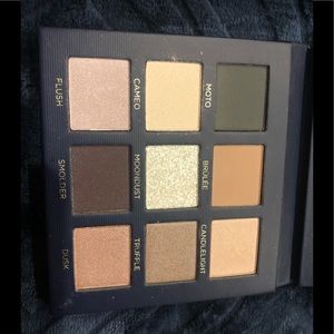Beautycounter Velvet Eyeshadow Palette romantic